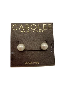 $28 Carolee pearl stud earrings s1B - Picture 1 of 5