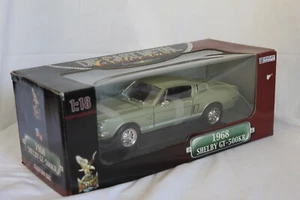 ROAD Signature 68 Shelby GT500 KR en verde escala 1:18 - Imagen 1 de 8