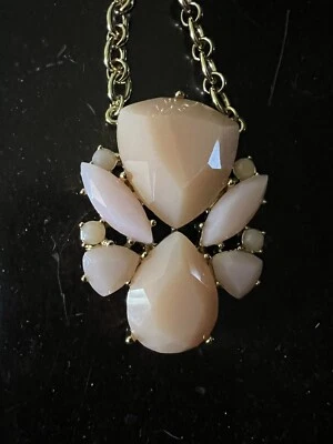 Kate Spade 可调 32 英寸腮红粉色橙色声明项链轻微使用 — 第 1/4 张图片