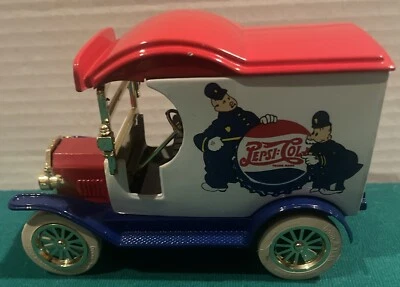 Gearbox 1/24 Scale 76506 - 1912 Ford Pepsi Cola Delivery Van Coin Bank W/ Key - Image 1 of 4