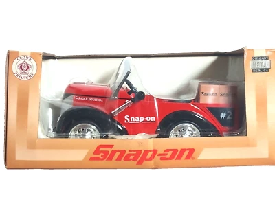 1941 Garton Package Truck Pedal Car bank, 1/6th scale working lights & Pedals  - Image 1 of 4