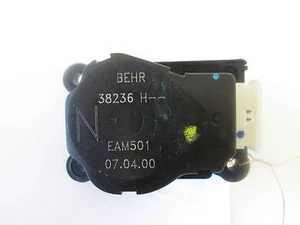 Mercedes-Benz W220 S-Klasse Stellmotor Heizungskasten A2208201042 - Bild 1 von 1