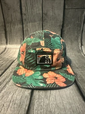 Sombrero de los Cien Floral 5 Paneles Correa de Cuero Trasera Foto 1 de 3