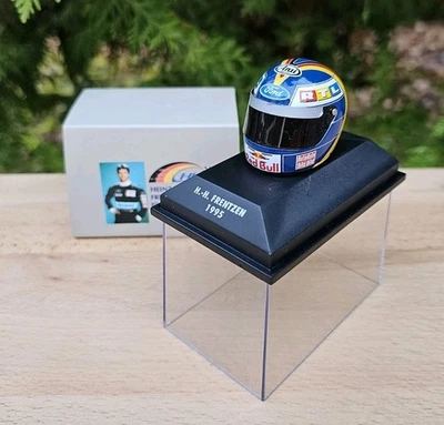 H. H. Frentzen Helm Sauber C14 von 1995 1:8 Minichamps  - Bild 1 von 4
