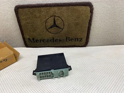 Mercedes Benz Basis Unit Temperature Regulator A0008220703 NOS - Image 1 of 4