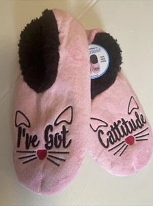Snoozies I'VE GOT CATTITUDE Slippers Women's Size MEDIUM 7/8 NWT - Picture 1 of 6