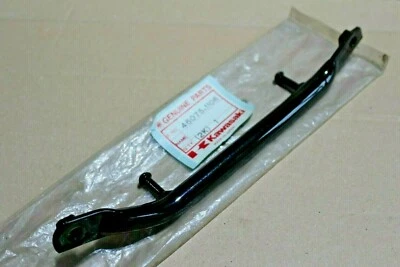 Kawasaki ZZR600-E 1993-2005 NUEVA empuñadura trasera de mango de elevación derecho 46075-1106  Foto 1 de 4