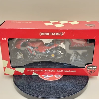 MINICHAMPS 1/12 Ducati Desmosedici MotoGP Valencia 2006 Troy Bayliss 122060012 - Image 1 of 4