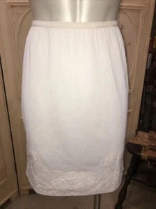 Vintage Ivory Half Slip S - Picture 1 of 10