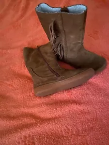 LIVIE & LUCA GIRLS BOOTS . SIZE US 10 - Picture 1 of 2