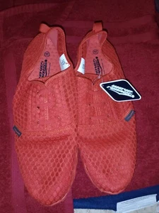 Wave Runner Mens Water Shoes Red MWS200 Mesh Low Top Slip On 11 New - Picture 1 of 6