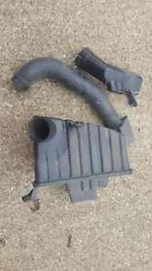 Ford Mondeo MK3 Airbox Einlass und Rohre Benzin 1.8/2.0 - Bild 1 von 1