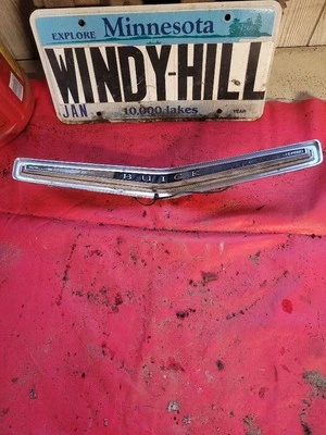 Buick Skylark 1965 bocina botón 9741095 Foto 1 de 4