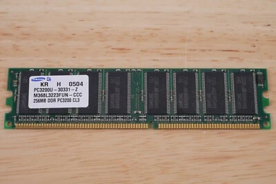Samsung 256MB DDR PC3200U CL3 M368L3223FUN-CCC PC3200U-30331-Z Foto 1 de 2
