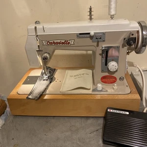 Beautiful Heavy Duty Caravelle Zigzag Sewing Machine Fully Serviced & PAT Tested - Picture 1 of 22