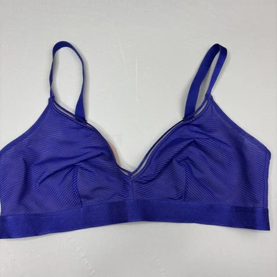 Sujetador Bralette Triángulo ThirdLove Extra Grande Sombra Rayas Cuello en V Sin Alambres Foto 1 de 4
