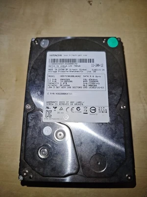 Festplatte Hitachi HDS723020BLA642 - 2TB - 2000GB SATA HDD - Bild 1 von 2