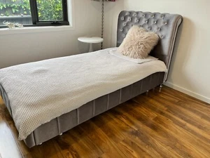 Luxury Single Bed - Picture 1 of 4