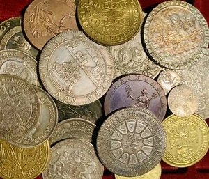 Historical Medals & Token of Great Britain UK England - Picture 1 of 4