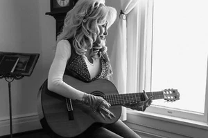 DOLLY PARTON COUNTRY MUSIC SINGER SONGWRITER - 5x7 Hochglanz gedrucktes Foto - Bild 1 von 1
