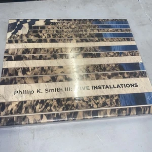 Five Installations Phillip K. Smith III Hardcover Laguna Art Museum- NEW, SEALED - Imagen 1 de 1