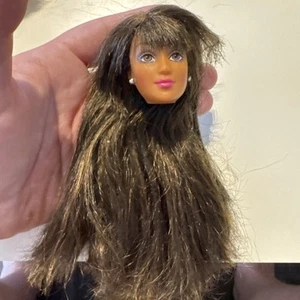 Barbie Fashion Fever"Kayla" Head Only Brown Hair 2004 - Picture 1 of 9