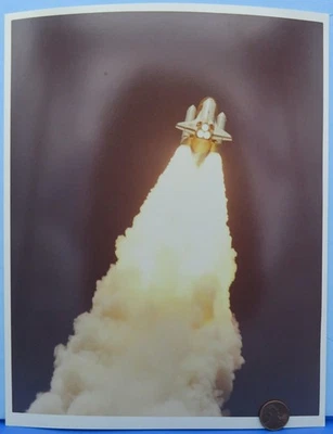 NASA Press PHOTO vtg STS-41c Shuttle CHALLENGER Flawless Launch Satellite Rescue - Image 1 of 2