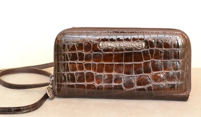 Bolso sin asas organizador cartera bandolera de charol de cocodrilo Cher marrón brillante Foto 1 de 4