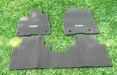 Tapetes de assoalho Acura RDX 2019-2023 fabricante de equipamento original marfim conjunto com 3 peças novo em folha - Imagem 1 de 4