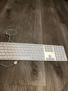 Genuine Apple A1243 Wired USB Keyboard for iMac Mac Mini Mac Pro w/Keypad Tested - Picture 1 of 6