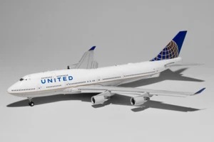 JC Wings 1:200 United Boeing 747-400 N175UA Flaps Down XX20520A - Picture 1 of 10