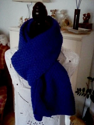 Handarbeit- gestrickter Schal- Stola in Royal Blau - Bild 1 von 4