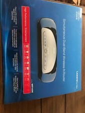 Linksys WRT400N Simultaneous Dual-Band Wireless N Router