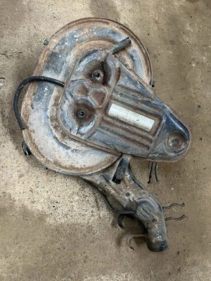 Toyota Land Cruiser FJ60 2F двигатель воздухоочиститель в сборе заводской OEM - Изображение 1 из 4