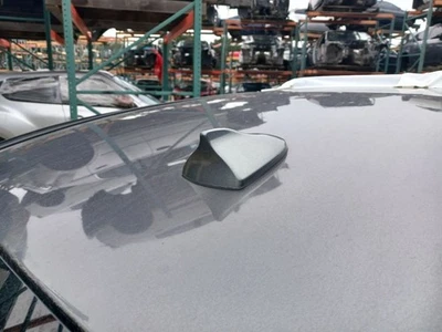 Antena de teto 14-20 INFINITI Q50/Q60 08-13 G37/M35/M56 cinza/KAD OEM 282284GR0B - Imagem 1 de 4