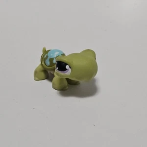 Littlest Pet Shop 2004 Green Turtle Blue Shell - Picture 1 of 6