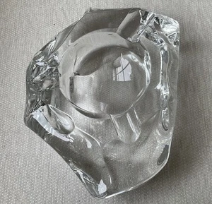 MCM Ice Block Crystal Glass Clear Ashtray Cigar/Cigarette VINTAGE 3 Slots - Picture 1 of 6