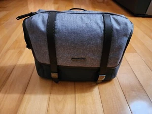Manfrotto MB LF-WN-MS Camera Messenger Bag for CSC Lifestyle Windsor S, Grey - Picture 1 of 3