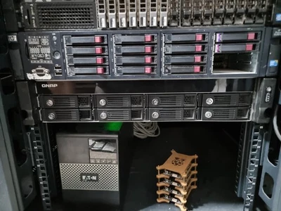 QNAP TVS-871U-RP-i3-4G NAS Rackserver Intel i3 4 GB RAM 8-Bay RAID 2x Netzteil - Bild 1 von 2