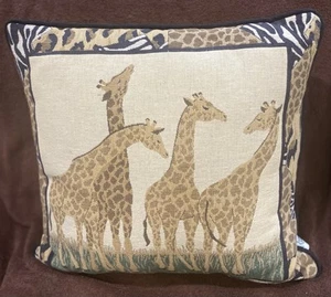 Pre Owned Vintage Remarkable Family Of Giraffes Square Throw Pillow - Picture 1 of 2