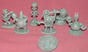 Nice Collection of 7 Spongebob Squarpants Monopoly Figures Viacom 2005. - Picture 1 of 4