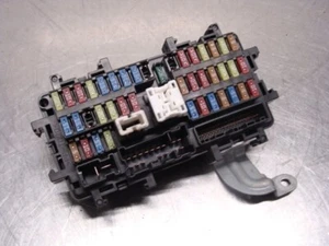 Infiniti Q50 Premium Fuse Box Module 0011173411180216 13 14 15 16 17 18 19 - Imagen 1 de 3