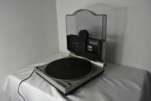Technics SL7 Turntable - Picture 1 of 9