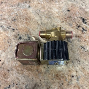 Sporlan B9S2 Solenoid Coil Kit 300-M.O.P.D 500-S.W.P. MKC-2 120V 50-60-CY 15W - Picture 1 of 7