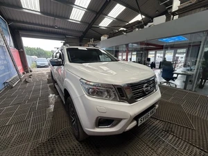 66 Plate Nissan Np300 Navara Tekna Dci 95k miles ULEZ compliant No Vat bargain - Picture 1 of 24