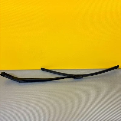 2022 - 2025 JEEP WAGONEER FRONT LEFT SIDE WINDSHIELD WIPER ARM OEM - Image 1 of 4