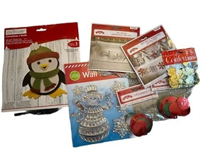 Lot Christmas Decorations/Crafts, Unopened Packages- Confetti, Garlands - Picture 1 of 10