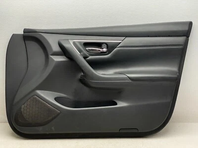 2016-2018 NISSAN ALTIMA FRONT RIGHT PASSENGER SIDE DOOR PANEL OEM LOT753 - Image 1 of 4