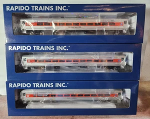 RAPIDO 128532 HO CDOT Late Comet 2 Commuter Coaches 1 Cab Car 3 PK Orange Stripe - Picture 1 of 12