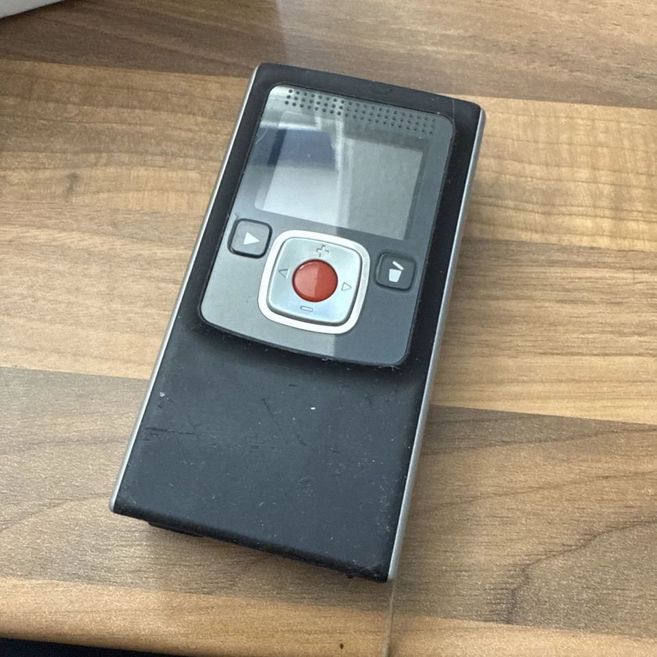 Flip Video MinoHD 8 GB Camcorder - spares and repairs - Image 1 of 4